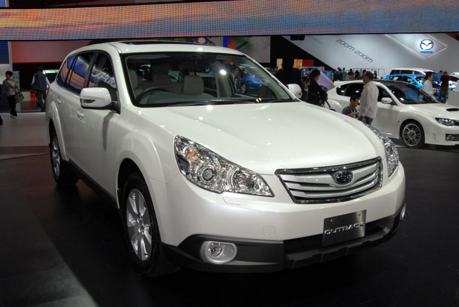  Subaru Outback 2010 года  (фото 79 из 79)